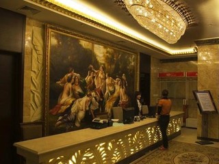 奥林匹斯神泉宫前台